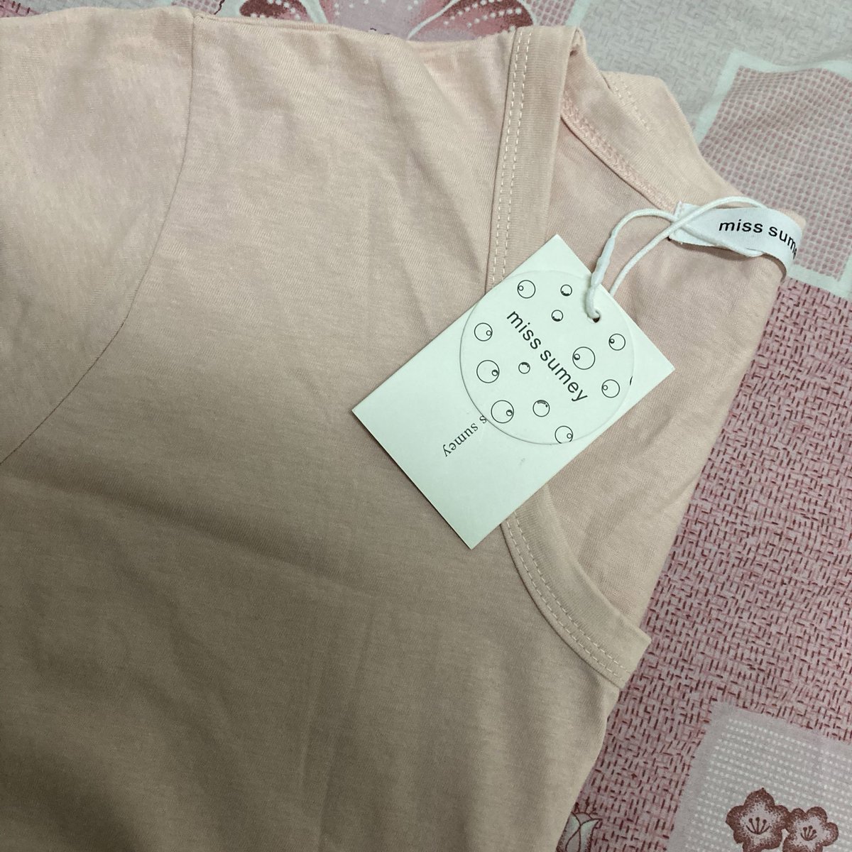 oya1997's tweet photo. เสื้อคอยู chuuchop สีชมพู มือ 1 
ซื้อมา 270 ส่งต่อ 120 รวมส่ง

#ส่งต่อเสื้อผ้า #เสื้อผ้ามือสอง #ส่งต่อคสอ #คสอมือสอง #ส่งต่อเสื้อผ้ามือสองสภาพดี #เสื้อผ้ามือสองสภาพดี
kw : ขาย เสื้อผ้า คสอ สกินแคร์ มือสอง https://t.co/203fjKscvk