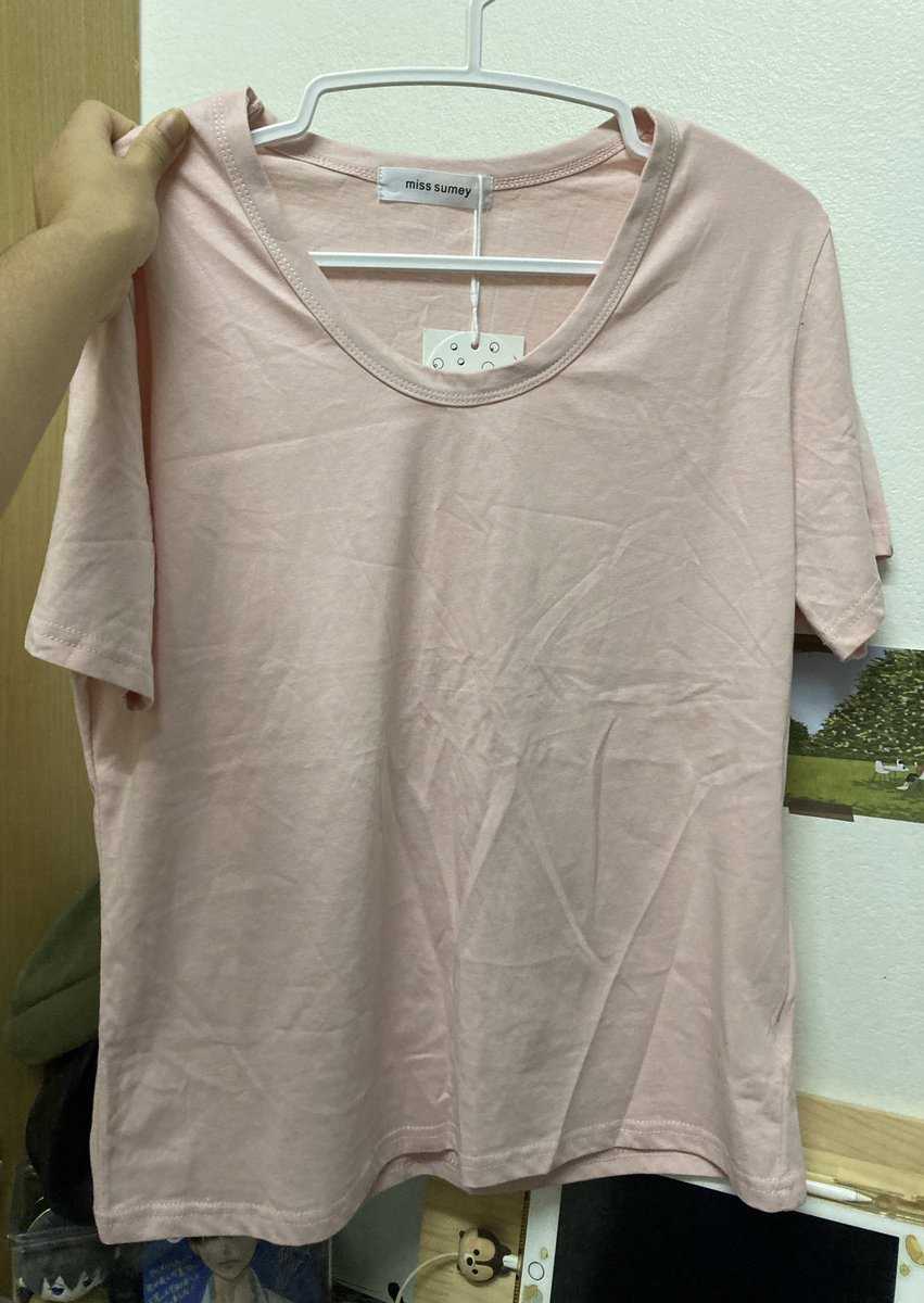 oya1997's tweet photo. เสื้อคอยู chuuchop สีชมพู มือ 1 
ซื้อมา 270 ส่งต่อ 120 รวมส่ง

#ส่งต่อเสื้อผ้า #เสื้อผ้ามือสอง #ส่งต่อคสอ #คสอมือสอง #ส่งต่อเสื้อผ้ามือสองสภาพดี #เสื้อผ้ามือสองสภาพดี
kw : ขาย เสื้อผ้า คสอ สกินแคร์ มือสอง https://t.co/203fjKscvk