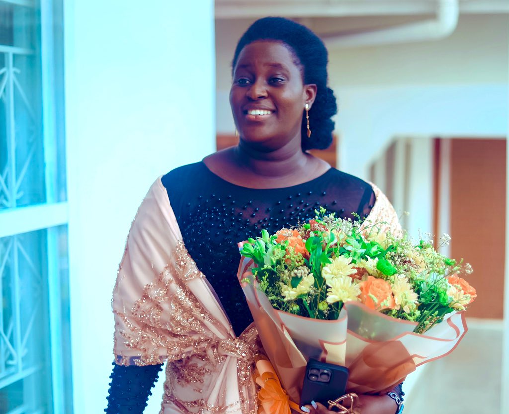 Klea_Mulindwa's tweet photo. The Bishop found me looking this way 🥰🥰🥰 Thank you @ChurchofUganda_  for visiting @SMASK_School .

📸@meditsmeddy https://t.co/ORD92urczG