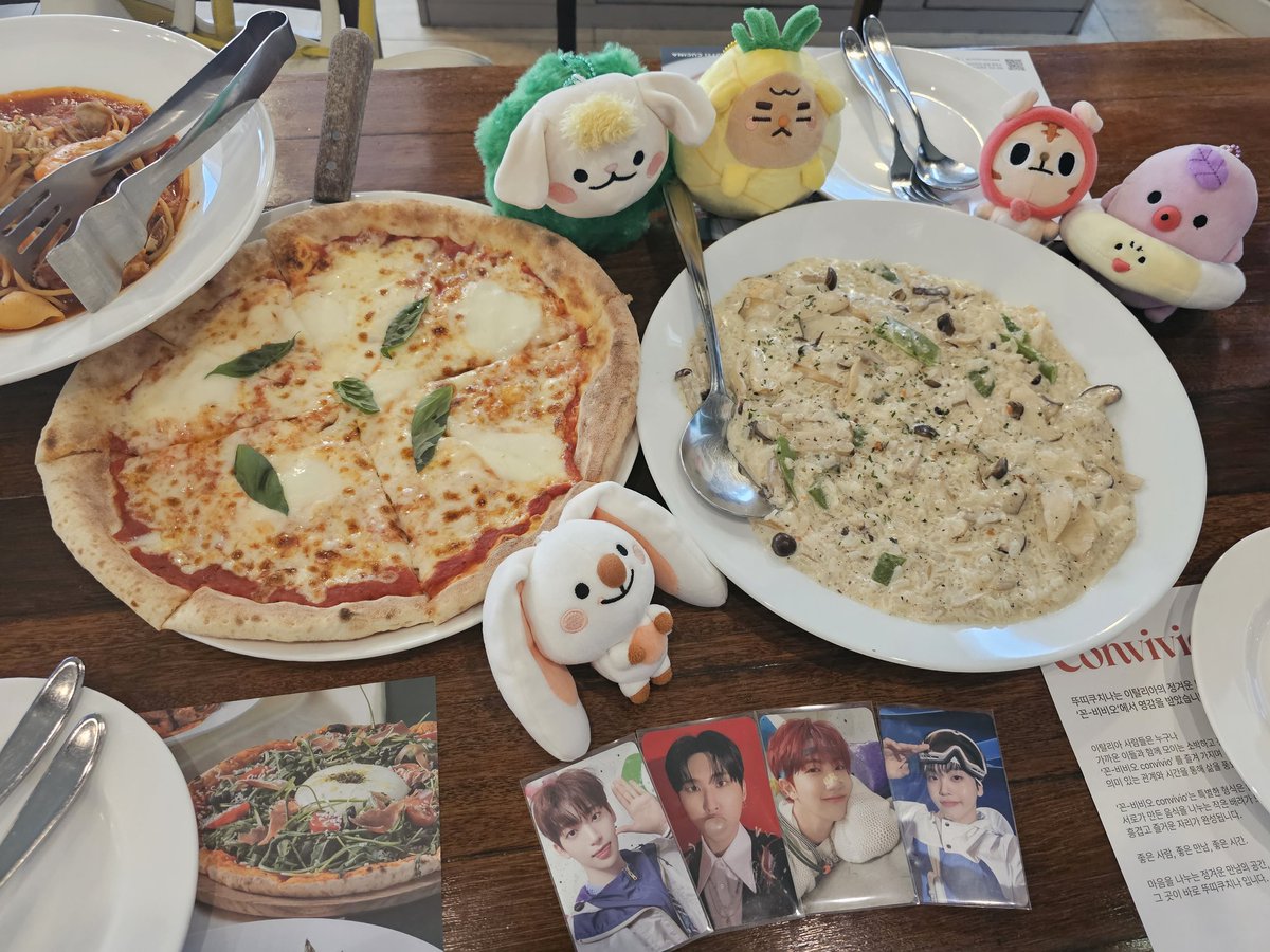 m_nyang0o's tweet photo. 📍뚜띠쿠치나

힘들어도...먹고 살아야죠🫠 https://t.co/8SUUEZPwR4