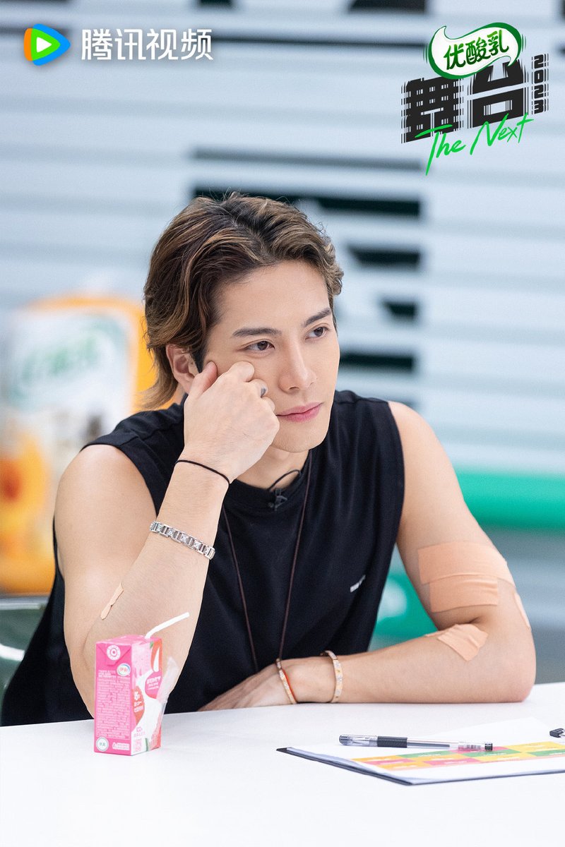 94puppyx7's tweet photo. Stage director so charm π₯°π₯°π₯°π₯°ππππ€π€
@JacksonWang852
#JacksonWang #μμ¨ #ηεε°
#teamwang #magicman #stage23 https://t.co/o4r2Z67Srs
