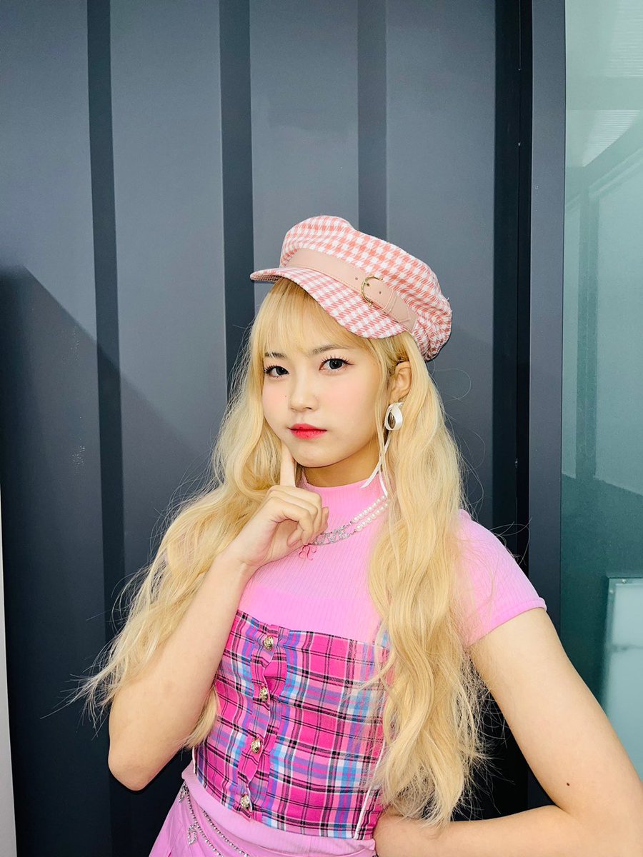 Lapillus_twt's tweet photo. Barbie💖

#Lapillus #라필루스 #Seowon #서원 https://t.co/3epKp1fEJk