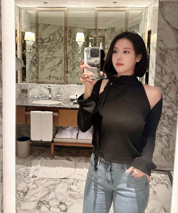 想找个能陪妈妈逛街，还能陪妈妈睡觉的，干净，三观正的干儿子，有没有毛遂自荐的？ https://t.co/eQwaxAw3tI