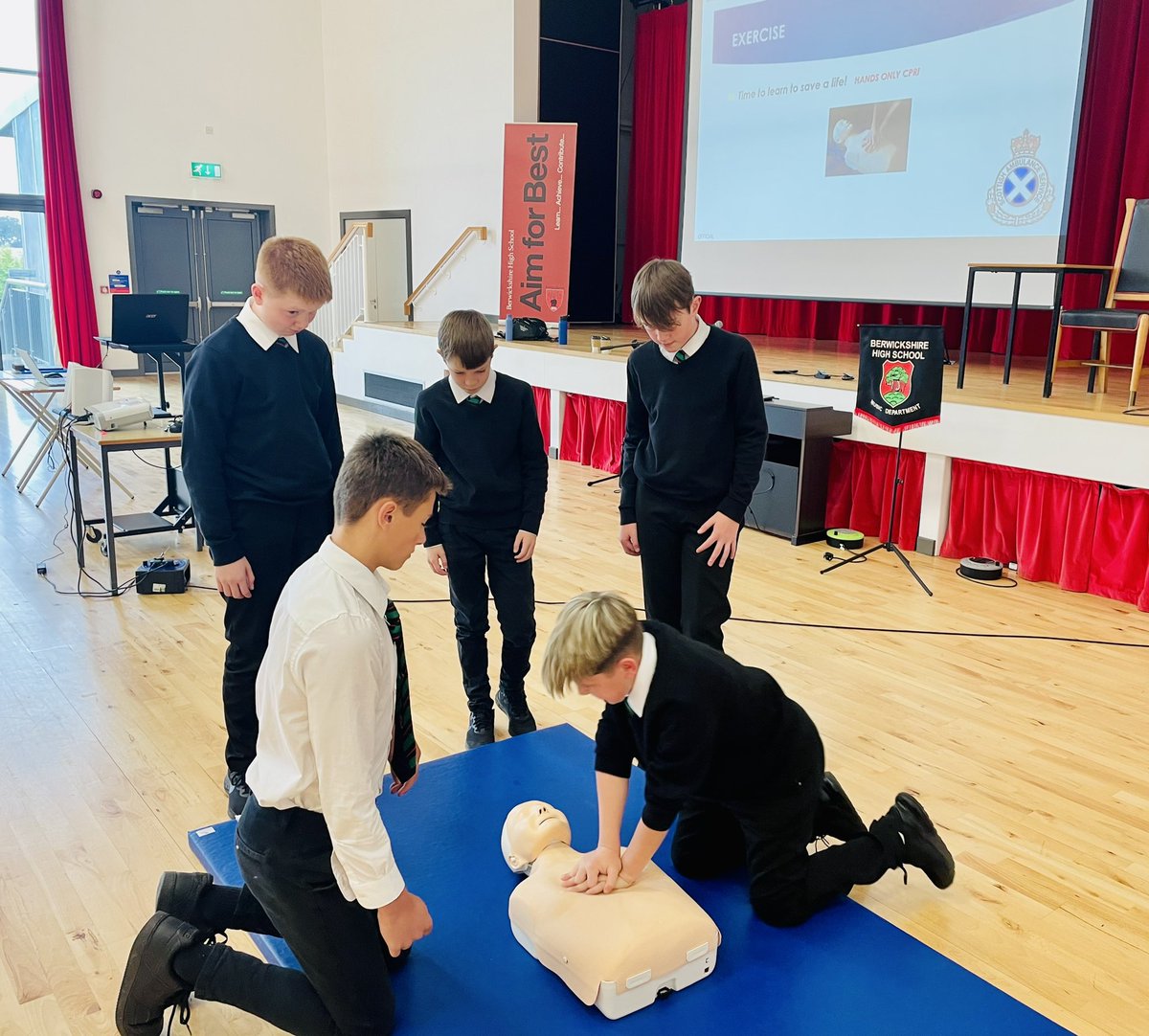 DYWBHS's tweet image. Tuesday saw Day 1 of our whole school #CPRtraining💔Huge thank you to @LeeTwin2 Lynn &amp;amp; the @Scotambservice🚑 for delivering such an invaluable life skill to all our students!❤️💪🏻
@Bruce_NextLevel🌅
@SBCEducation1🎓
@Berwickshire1st🥇
@DYWBorders👷🏼‍♀️
#AimforBest🐻
#BHSPartnerships🤝