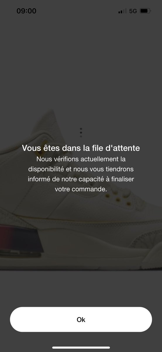 radonmoss's tweet photo. Ça va être un L ou pas ? Poke @CaminoTV #BeDaKicks #AMKD https://t.co/3NzWspvFeo