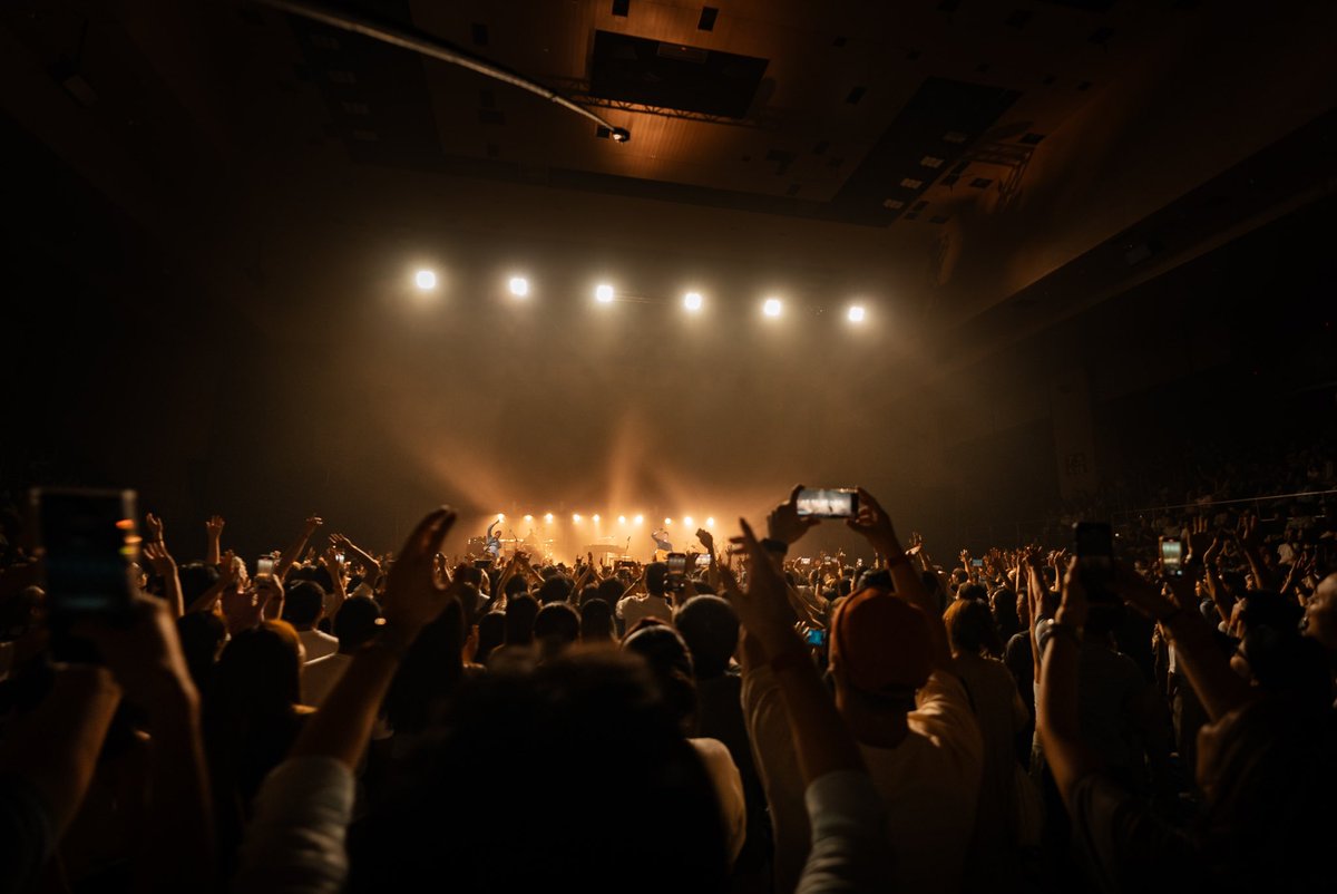 Hong Kong! Thank you for such an amazing show. We can’t wait to come back ♥️ 📸 @thisiswolff