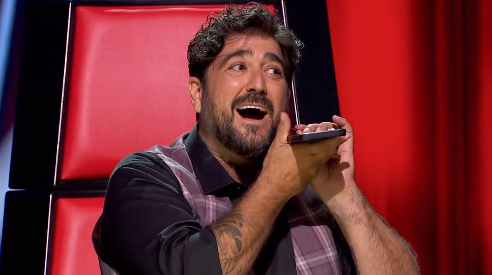 blvcom's tweet photo. 🎤 Ayer las audiciones a ciegas de @LaVozAntena3 alcanzó a 4.498.000 ESPECTADORES ÚNICOS (AA).
📈 El concurso de @antena3com congregó a una audiencia media de 1.520.000 espectadores y el 19% de share. #LaVoz | #LaVozAudiciones2
#Audiencias 📺 📊 https://t.co/NXyYCj6Jfc