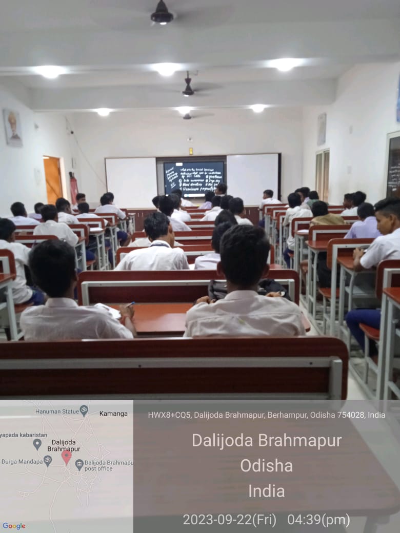 OneODArtyBtyNCC's tweet photo. #NCCTraining instructional training in various institutions are in progress under #1ODArtyBtyNCC. For effective training modern training aids like smart class &amp; boards are used to impart training using audio-visual softwares tools
@utkalpride
@NCCDteOdisha @DHE_Odisha @MoSarkar5T https://t.co/AdTUMgiNhs