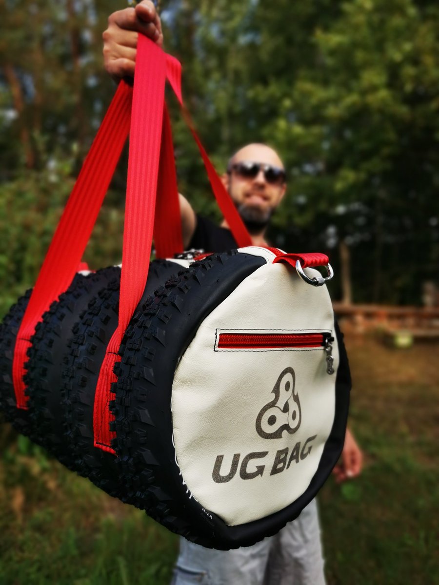 PSabisz's tweet image. Bike tires travelbag 💪🔥
#zerowaste #biketires #innertube #biketube #sewingproject #upcycle #recycle #newlife #strong #travelbag #suistainablefashion