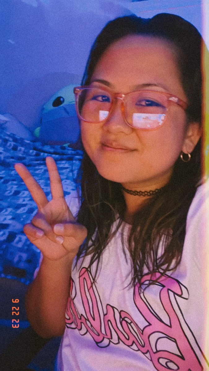 Owlsaur's tweet photo. HELLO IT’S FRIDAY ♡ Come join me in #DisneyDreamlightValley 👑
https://t.co/fkijhdwSKT
#DreamlightValley #TwitchStreamer #GirlStreamer #Weekend #AlohaFriday #Friyay #LetsChill #HaveADrinkWithMe #DisneyDreamlight #Owlsaur #SupportSmallStreamers #Oahu #Hawaii #LateNightStream https://t.co/473wKYqLxb