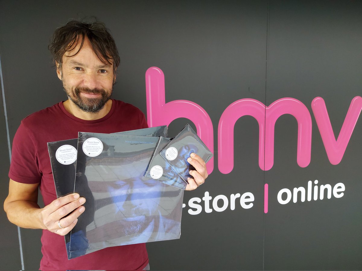 hmvYeovil's tweet photo. Don't forget about our #hmvliveandlocal event at 1pm today!!

Local musician and @pineapplethief frontman Bruce Soord will be performing live and signing copies of his new album.

#pineapplethief #brucesoord #Luminescence #Yeovil #live #signing #acoustic https://t.co/4nWbPqQEmI