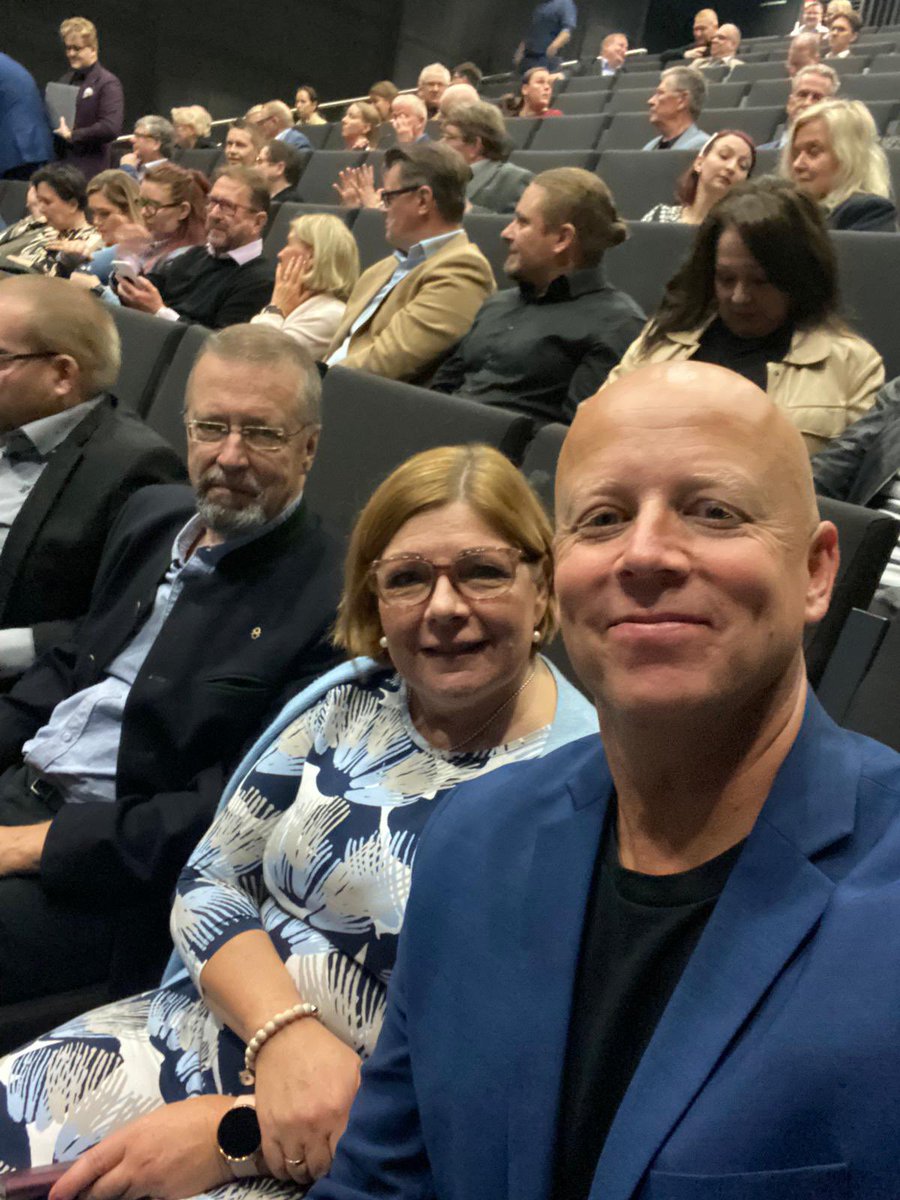 PorvoonKokoomus's tweet photo. Uudenmaan Kokoomuksen järjestötoimijat kokoontuivat yhteen järjestöjohdon tapaamiseen 23.9.23 Espooseen. @alexstubb @MetsolaS @seppoia @KariJahnsson @UusimaaKokoomus https://t.co/KuW43XN8ZQ