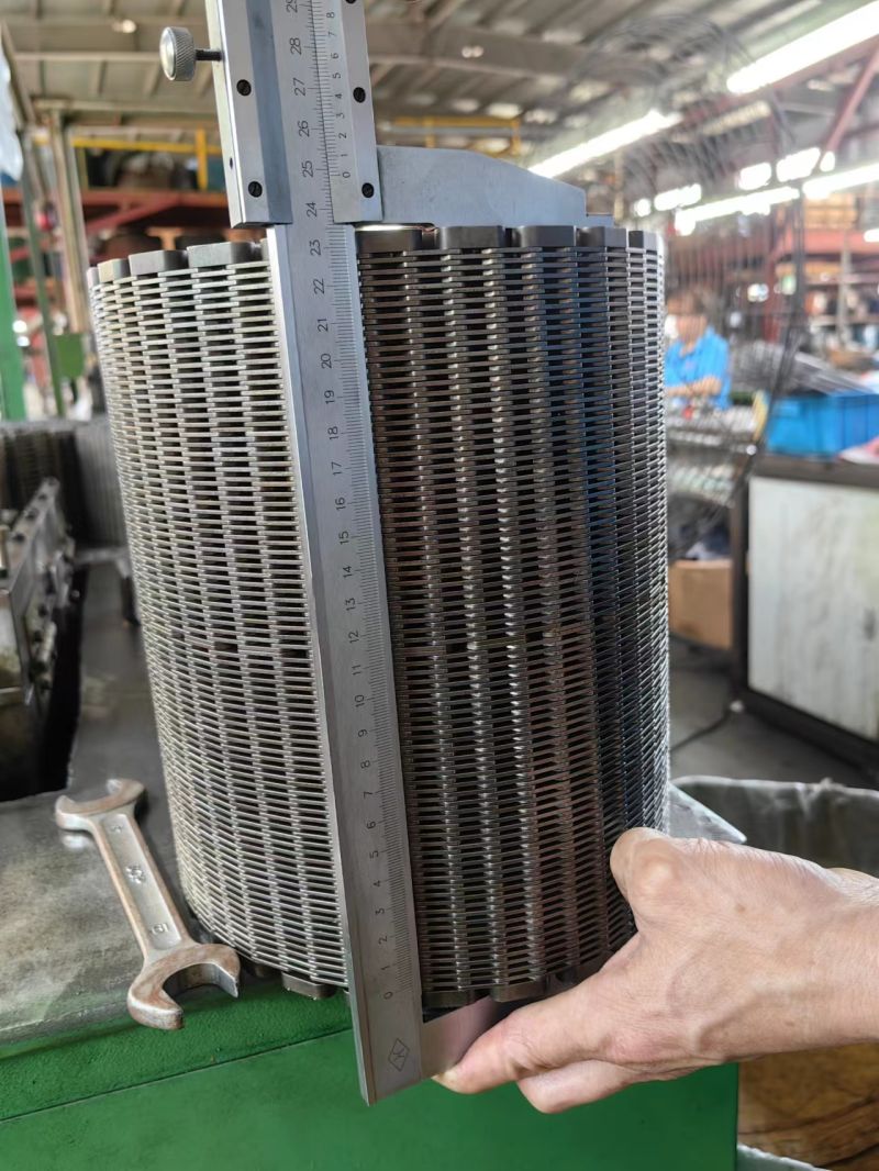 hengjiuchains's tweet image. This batch of inverted toothed chains, with a width of 250mm, will be delivered to a famous glass bottle factory.

#silentchain, #toothedchain, #invertedtoothedchain, #glassbottlemachine, #conveyorchain, #ISmachine,#ISconveyor,#HengjiuChain,#CHJC,#Customizedchain,#sprocket