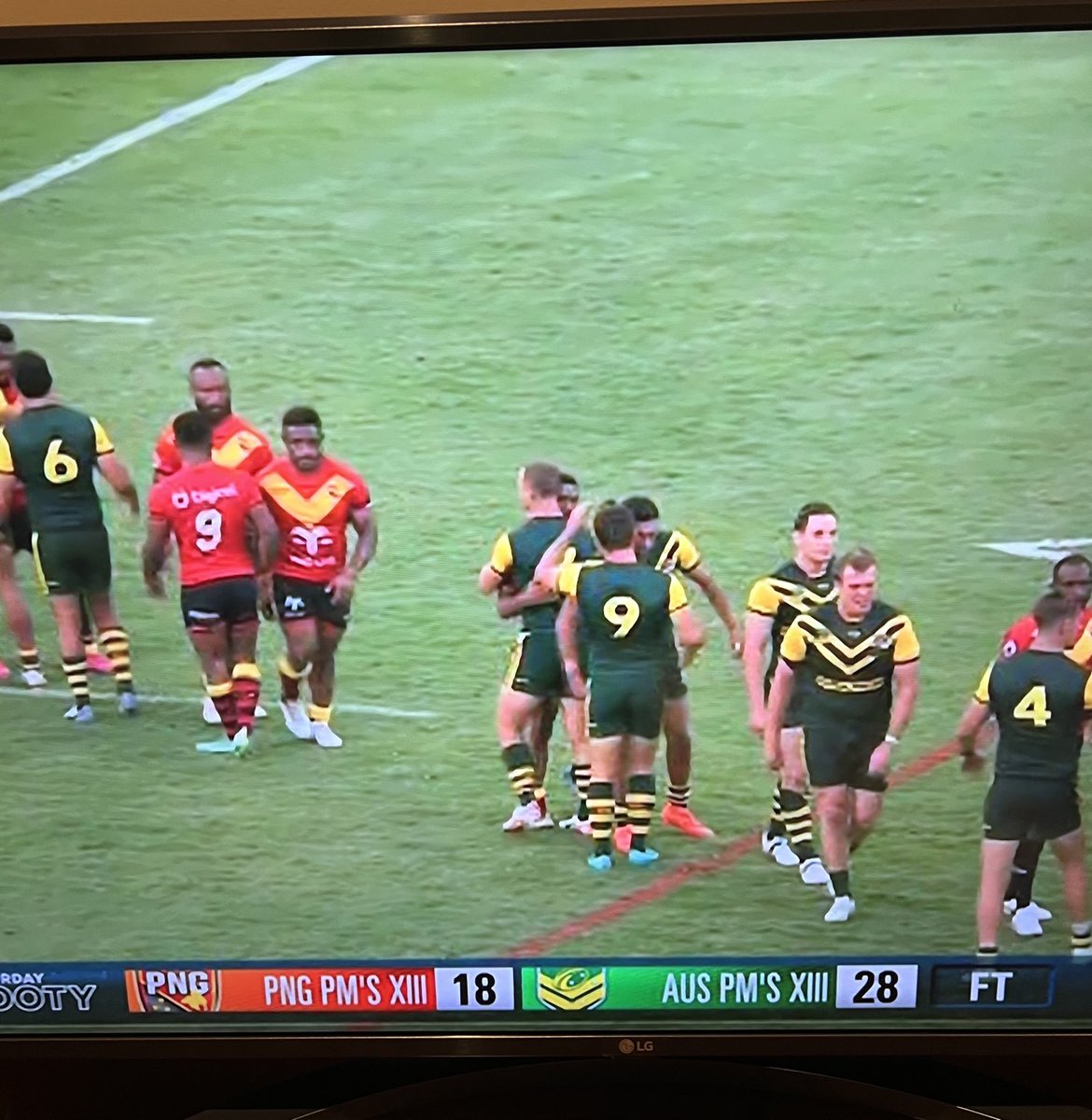 Awesome game of Rugby League - crowd loved of minute - shows what an <a href="/NRL/">NRL</a> team based in PNG would do