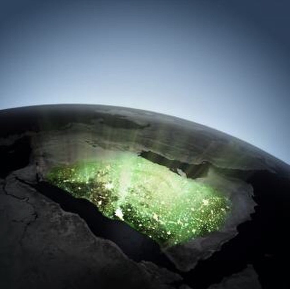 اللهم اجعل هذا البلد آمناً مطمئناً 
حفظ الله المملكة قيادة وشعب 
🇸🇦🇸🇦🇸🇦
#نحلم_ونحقق_٩٣ 
#اليوم_الوطني_93_السعودي