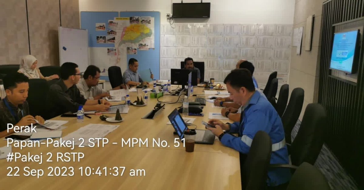 Papan2Stp's tweet photo. Pakej 2 STP - 22.10.2023 - Mesyuarat Kemajuan Tapak No.51

Mesyuarat Kemajuan Tapak No.51 yang diadakan di Mesyuarat Pejabat Tapak Papan 1, Mesyuarat ini dipengerusikan oleh YBrs Ts. Hj. Wan Abd. Rahim Bin Wan Abdullah selaku Ketua Pengarah Jabatan Perkidmatan Pembetungan (JPP) https://t.co/9s6H1JBOrg