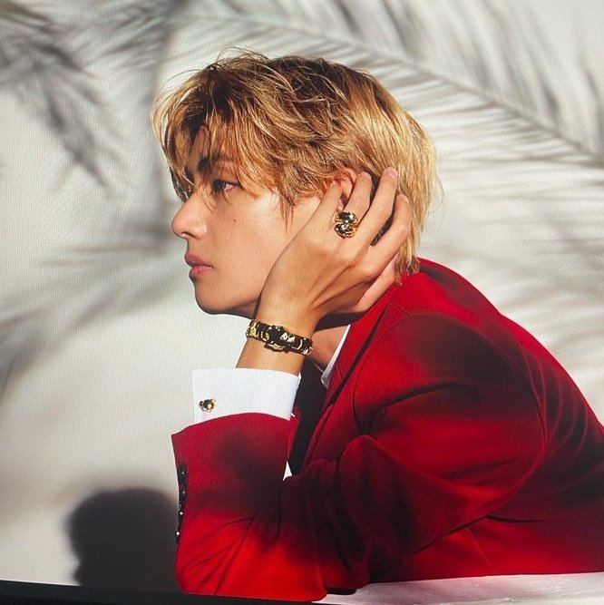 Supbnj's tweet photo. ผิวสวยมาก แบบมากๆเลยอะ คนเรามันก็เพอร์เฟคได้ตั้งแต่หัวจรดเท้าเลยน้อ https://t.co/jMwnkMJfeK