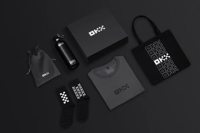 抽OKX周边礼盒*1套  

收到了 #OKX  的中秋礼品很用心，不愧是一直支持的平台！

关注
<a href="/okxchinese/">OKX中文</a> 
<a href="/Xiaonezha_lab/">小哪吒lab(💙,🧡)</a> 
@OKX2023 

点赞➕转发➕随意评论

48小时开奖

#OKX  #中秋礼盒 #Giveaway