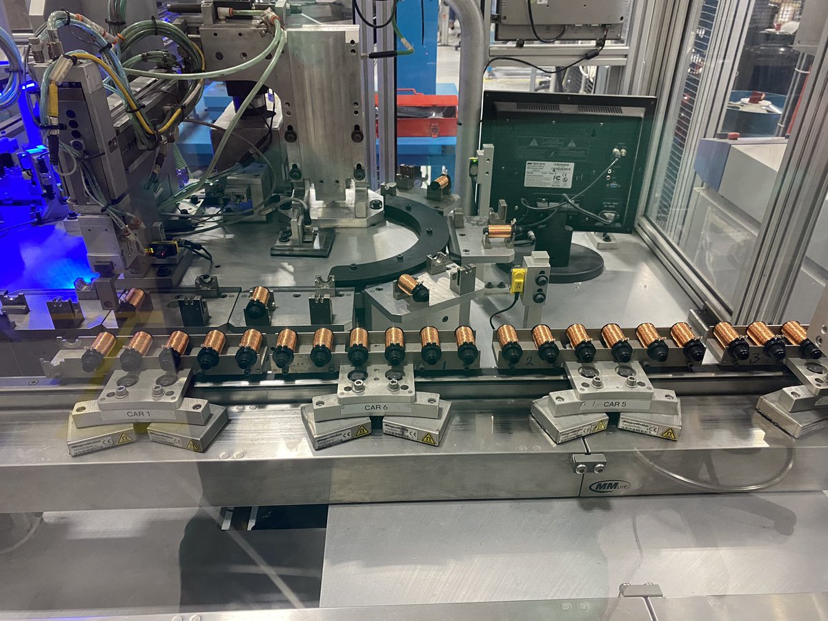 SolutionsMcc's tweet image. Thanks @LeeKARUK and @HunterGolf_UK for a brilliant few days visiting Hunter’s manufacturing facilities in San Diego and Mexico, much appreciated . Thanks also to the staff at @PetcoPark for the tour while we were in San Diego. #irrigation #sportsturf