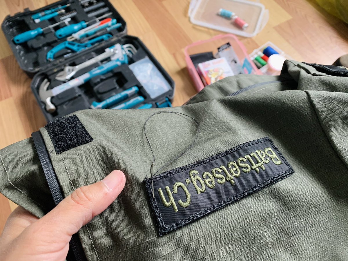 Хажууд халуу дүүгтэл гал түлээд, утас зүү нийлүүлээд, тогоо шанага хангинуулаад өгдөг ханьтай ч (эхнэртэй ч) болоосой. 😜 

#ХөдөөнийХүүхэн