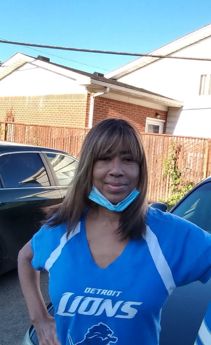 jcgkj09's tweet photo. hey wassup Aunty Angie i miss you &amp; i love you. family first always. .JCG. https://t.co/EsPJI5wfYY