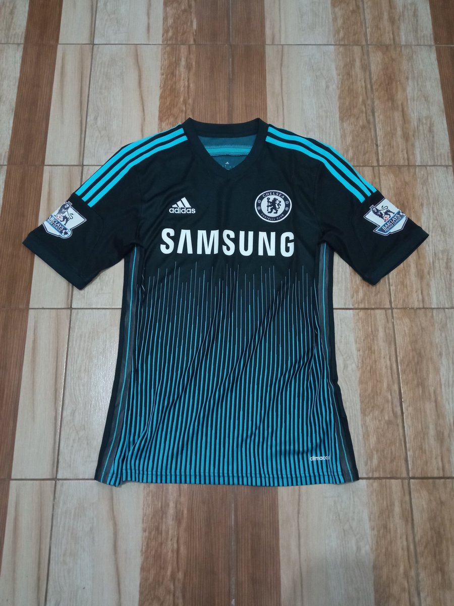 Forsale!!!
Persib Away 2014 Playerissue. Musim juara
Size L
375K
BNWT

Kaos kaki Persib 2014
Ready warna biru &amp; putih
All size
65K/pair

Chelsea 3rd 14/15
Size S
135K
VGC

WA0878222O1935
#JERSEY4SALE <a href="/Jerseyforum/">Si Paling Jersey</a> <a href="/jerseysneil/">#lelangsneil</a> @crossing_jersey <a href="/HatrickJersey/">HatrickJersey</a>