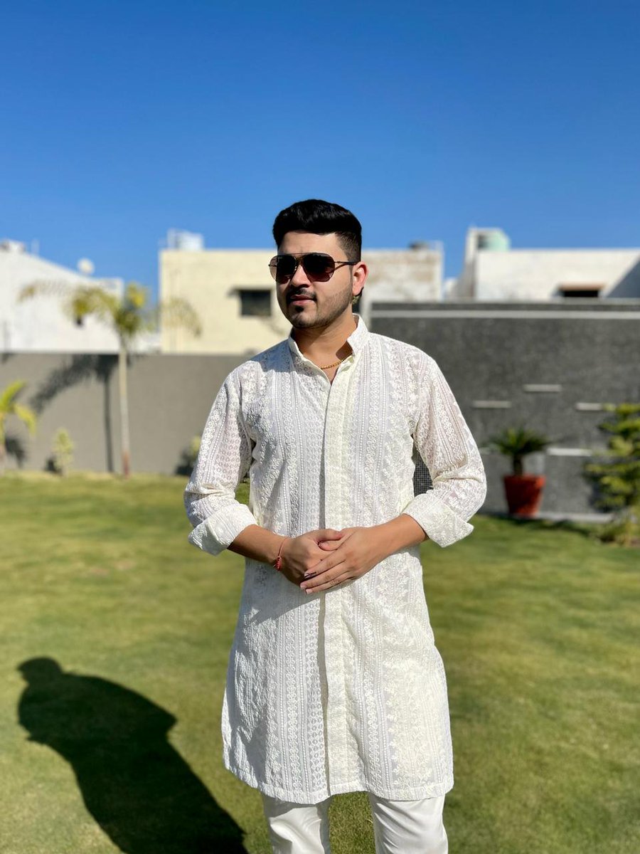 Pranjul Singh 🚬 tweet media