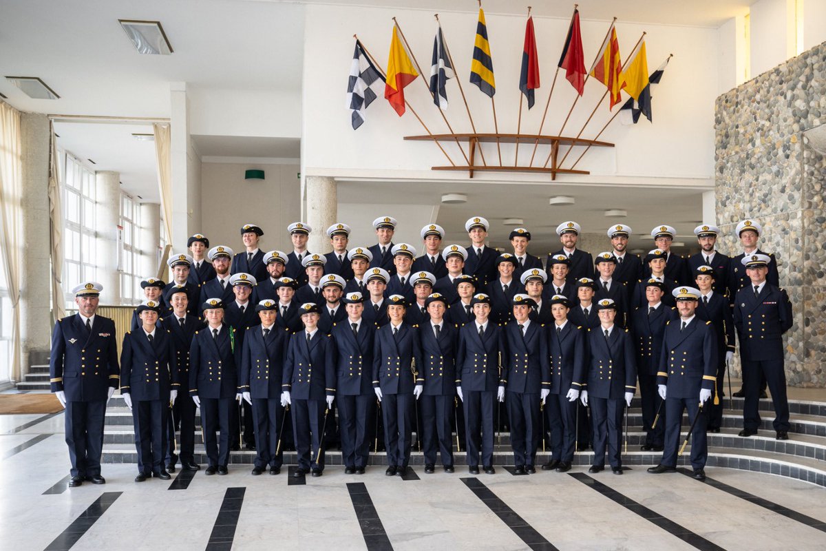 École navale tweet media