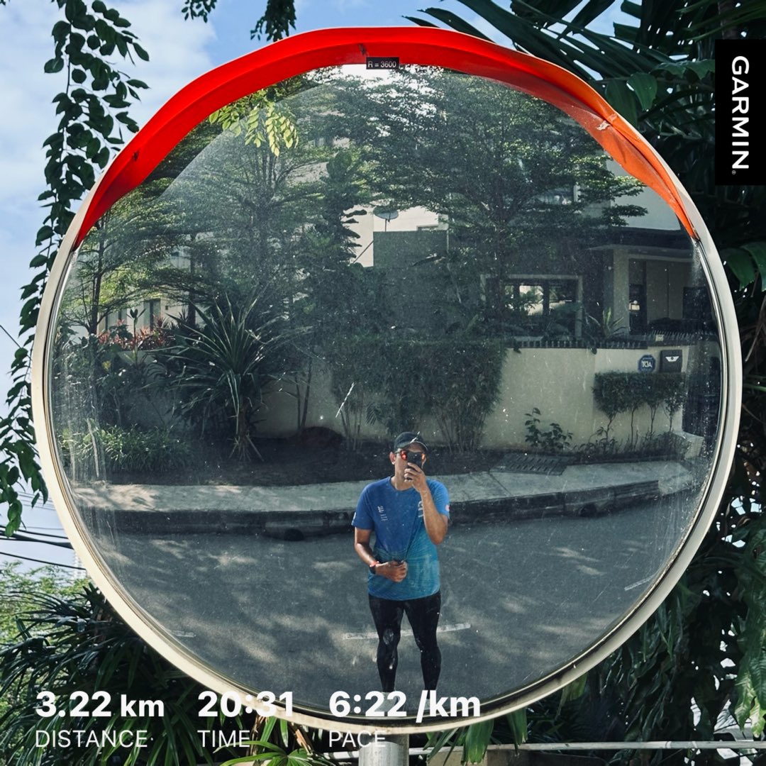 nazmihalim_'s tweet photo. September #23 - W21D6 2Miles
PJ Half Shakeout run
T - 8
266/365
#runstreak
#MenujuKLSCM
#keepgrinding
#beatyesterday https://t.co/VomZFk1A2i
