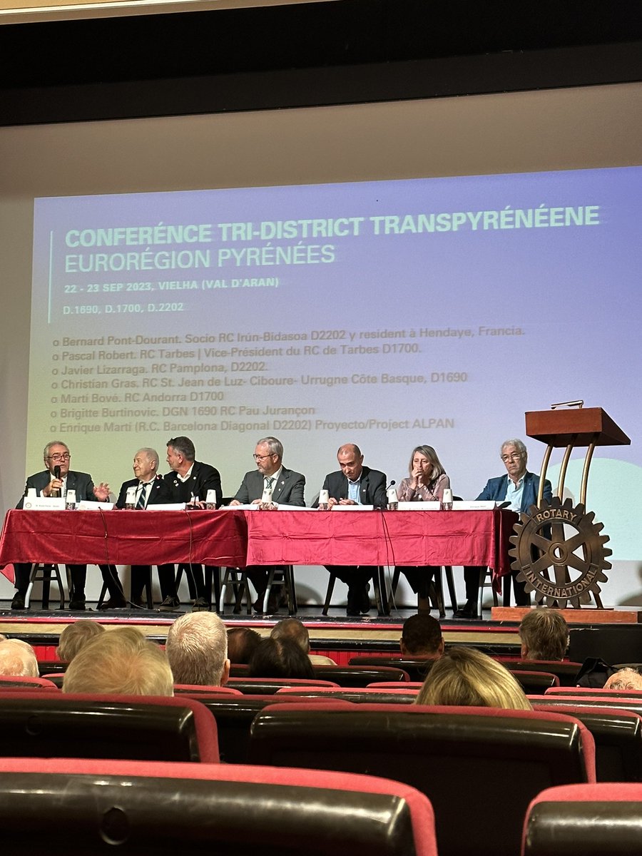 Avui tenim el goig de participar en la Conferència tri-districtal transpirinenca que té lloc a Vielha.
Rotaris de tota l’Euroregió dels pirineus ens trobem per cercar sinèrgies i col•laboracions entre països.

#creaesperançaalmon
#rotaryinternacional