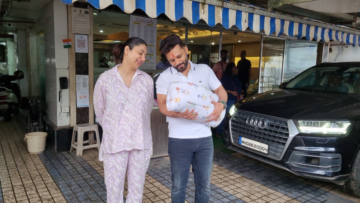 Rahul vaidya disha parmar first Pic frm hospital with newly born baby girl #RahulVaidya #dishaparmar