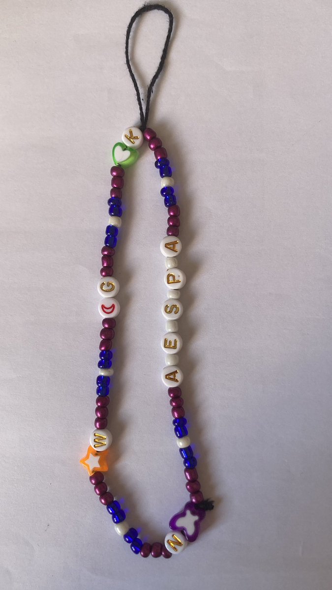 EL_and_EU's tweet photo. 📣 Straps concert Aespa 📣

MY’s retrouvez dès à présent le visuel du straps que vous pourrez accroché à votre téléphone ou à votre lighsticks ! 
Il a été confectionné en collaboration avec @MYAESPAFRANCE et @BoutiqueTokki 

Nous espérons que vous l’apprécierez !

E🦄 &amp; E🌺 https://t.co/C8wHMkwL5W