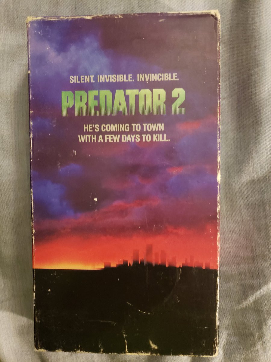 Now showing on my 90's Fest Movie 🎥 marathon and DuranDuranTulsa's Plenty Scary Movie...Predator 2 (1990) on glorious vintage VHS 📼! #movie #movies #horror #scifi #monstermovies #creaturefeature #predator #predator2 #StephenHopkins #DannyGlover #garybusey #BillPaxton...