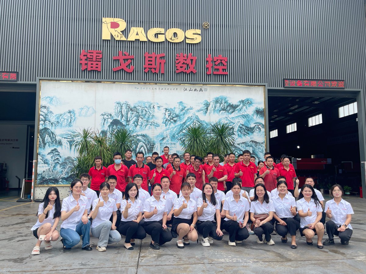 dapeng_laser's tweet image. Big Family DP Laser Team.
R&amp;amp;D, Production, Marketing, Sales, Technical Support.
Provide Customers with the Most Reliable Products and Support.

#dplaser #dplaserteam #dapenglaser #laserequipmentsupplier #machinery  #lasercuttingmachine #laserweldingmachine #bendingmachine