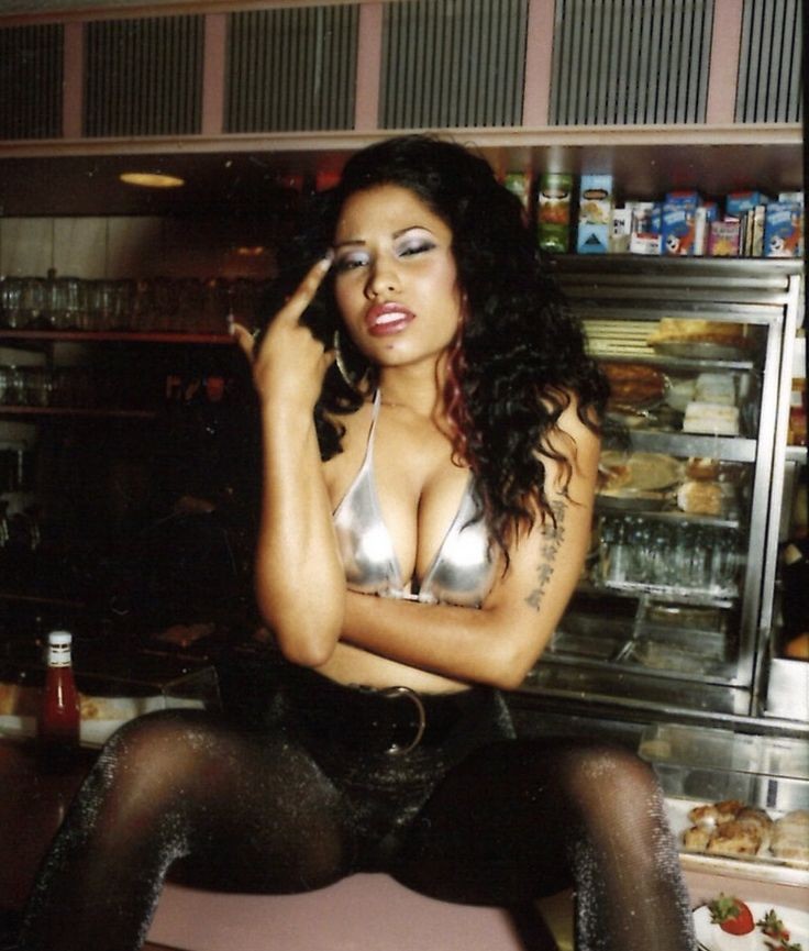 Bossinlipgloss_'s tweet photo. Onika π I love this photoshoot π₯° #nickiminaj #BigDifference #PINKFIDAY2 https://t.co/ZvdngCxgnX