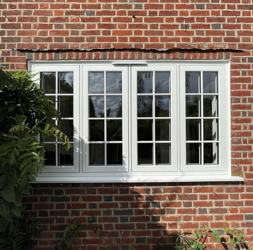 residence9's tweet photo. Residence 7 are a modern window characterised by elegant clean lines. 🤍 Paired with our classic Grained White finish they will last the test of time. 🏠
⚒️ Beautiful instillation by @HarpendenWindow
➡️ https://t.co/yDMasBabWo
#R7 #grainedwhite #timberalternative #installer https://t.co/LF0mLRisGR