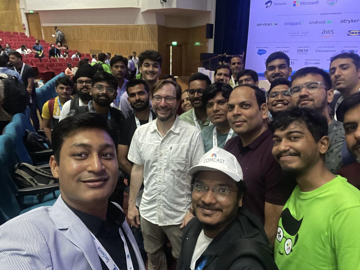 JohnLaTwC's tweet photo. Fantastic experience presenting to the #nullcon audience. Enjoyed meeting the @Microsoft security team members here. https://t.co/Q9f9CBbqAV