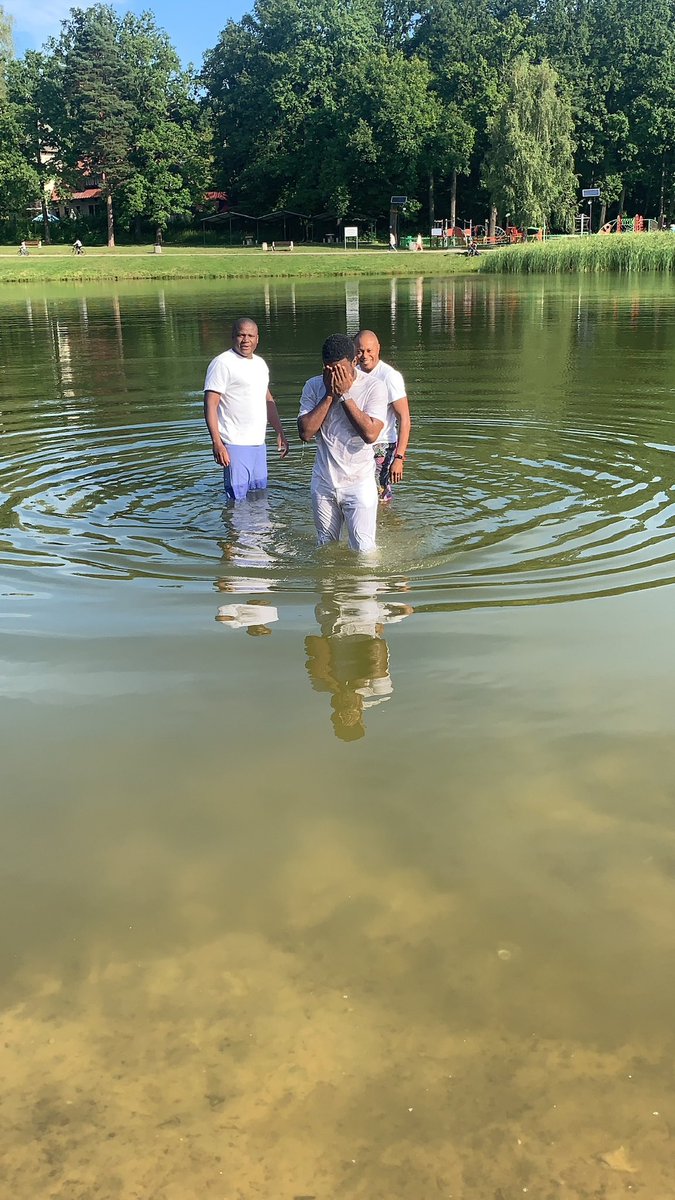 Goodluck_nwa's tweet photo. By September 5th, 2020 I got water baptised( although I had received the Holy Spirit). It was time for me to publicly declare that Jesus was everything to me. It’s been a wonderful journey ever since. Not void of troubles but worthwhile ✝️
6/6 https://t.co/pCUxBTN77U