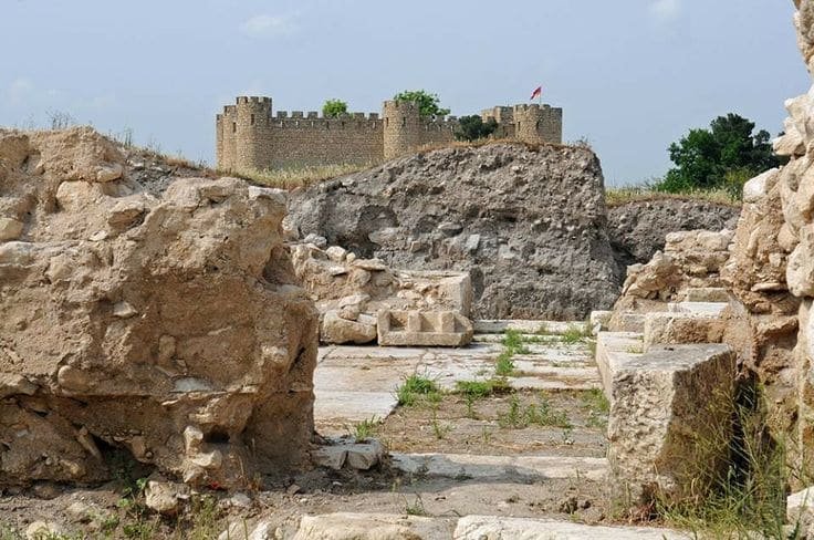 Chronology of Artsakh (Nagorno-Karabakh) history:

760-590 BC - Artsakh, called "Urtehini", or "Artakhini", is part of the Ararat kingdom 
590-330 BC - Artsakh is a part of one of the two Armenian satrapies of the Achamenid Empire.
330-200 years BC - Artsakh is a part of Evrandid
