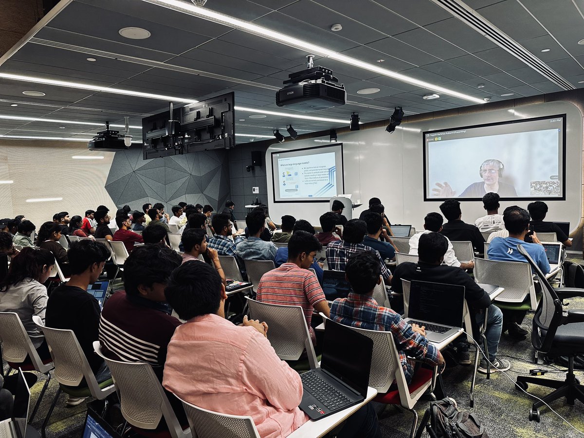 hackthisfall's tweet image. We have Yogesh Kulkarni joining us, who shared his experience around #GenerativeAI and answered the questions that our curious attendees had! 👾
#BuildWithHTF #HTFxGoogleDevLibrary #GoogleDevLibrary 🛠️