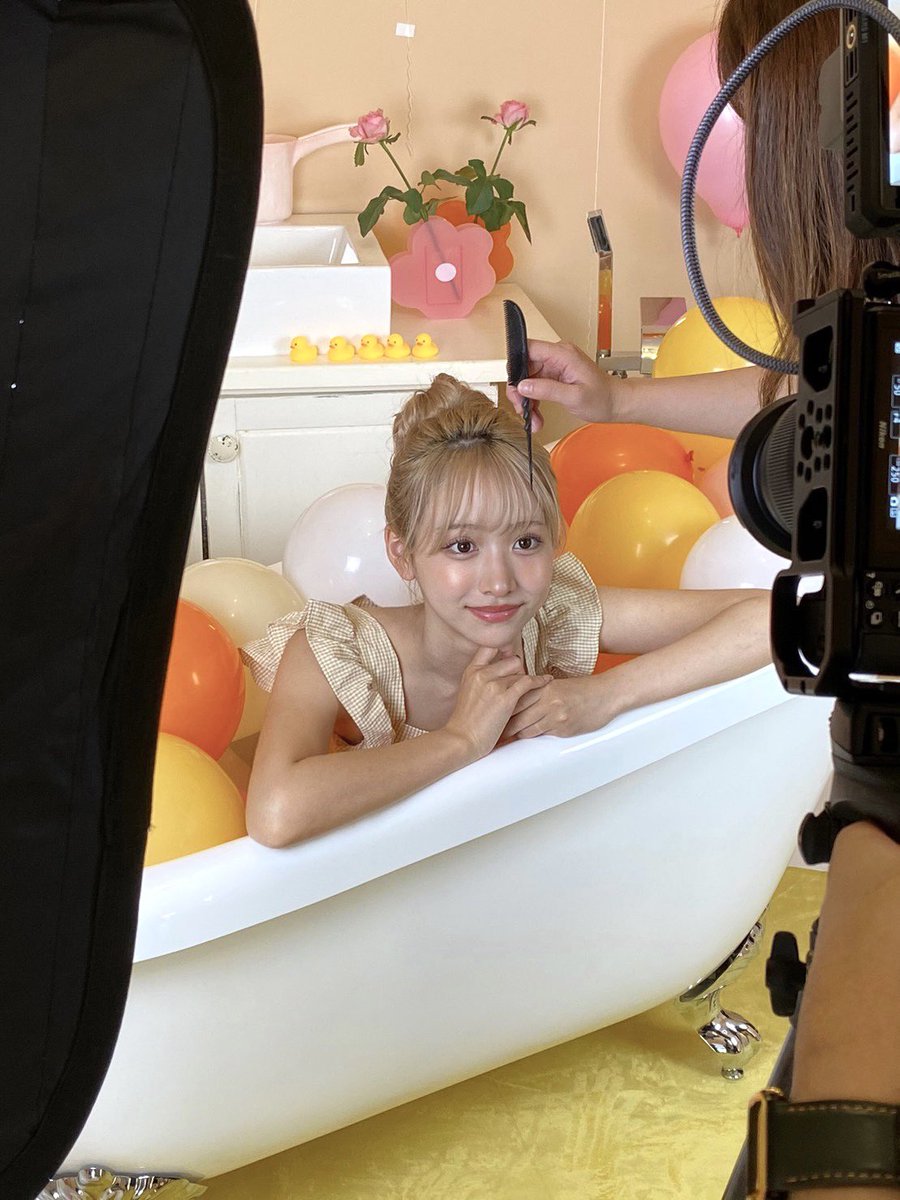 off shot 💛💛