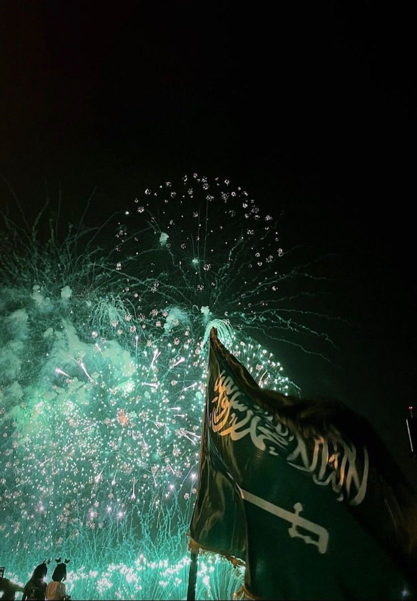 motionproducti's tweet photo. 23 سبتمبر يحكي لنا 93 عامًا من العز والرخاء والأمن والأمان والتطور والسلام، كل عام وبلادي تعانق السماء مجدًا 🤍🇸🇦. 

#اليوم_الوطني_93_السعودي
#اليوم_الوطني_93
#نحلم_ونحقق https://t.co/rqUkwdttLD