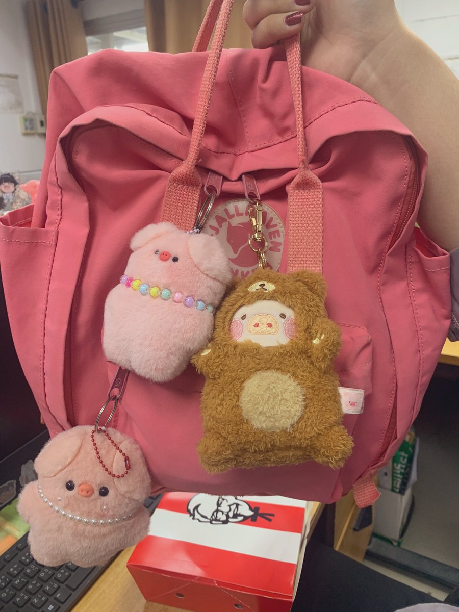 <a href="/buildyourlove4u/">Build Your Love For You</a> <a href="/JakeB4rever/">BIU.</a> ของพี่ก็มีน้าาาาา🐷🐷🐷🐷