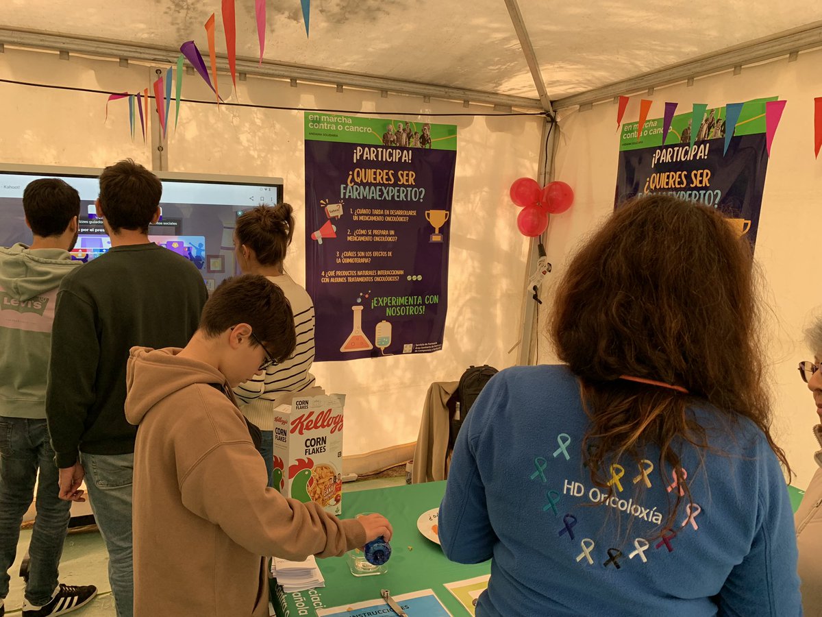 Esta mañana tenemos #cienciaparatodos con <a href="/farmachus/">FarmaCHUS</a> <a href="/ContraCancerEs/">Asociación Española Contra el Cáncer</a> <a href="/ContraCancerAC/">Asociación Española Contra o Cancro A Coruña</a> #andainasolidaria