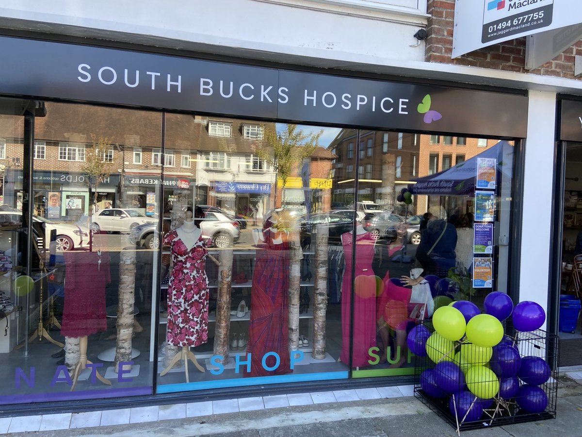 The grand opening of the South Bucks Hospice shop in Amersham! Welcome!  Simply glorious! #frugalfridayfashion #recylcle #upcycle #reuse #supportcharity #supportcommunity #supportsupport