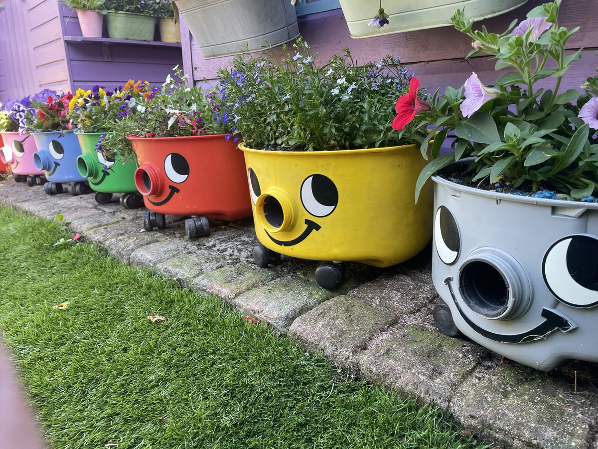 david arnold tweet media