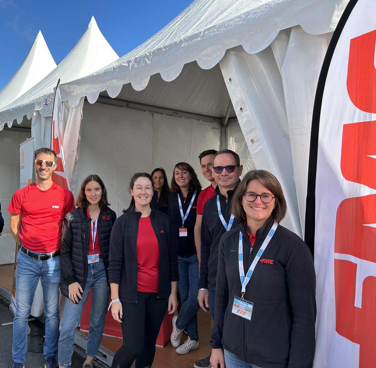 FMCFrance's tweet photo. En direct du #marathondescoops
📍Lievin (62)
La #teamFMC est prête pour les 10km 💪
🏃🏻♂️🏃🏻♀️🏃🏻♀️ https://t.co/By717GODi8