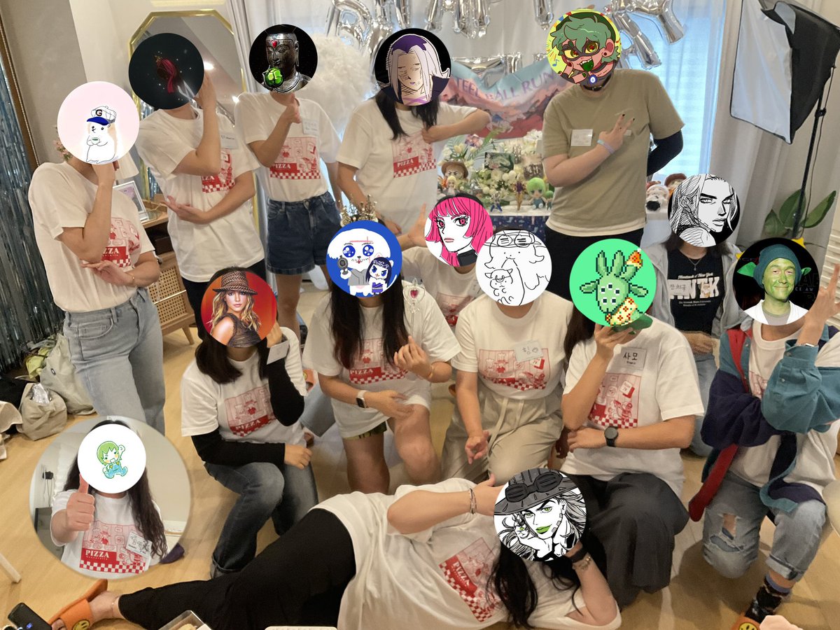 2분의 의사가 존중되지 않은 다수결로 게시된 단체사진 입니다