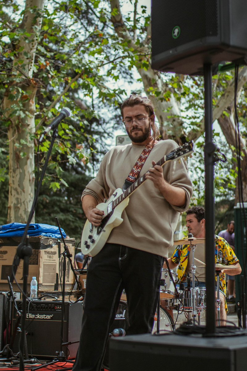 ModBlaiseMusic's tweet image. 🦖🦖QUÉ DE BIEN NOS LO PASAMOS TOCANDO EN LA ELIPA!!🦖🦖

Y por eso estamos eternamente agradecidos a la @La_Elipa @LaArrobaMAD y @vdelaesquina por semejante oportunidad ❤️‍🩹

#laelipa #modestyblaise #musicaendirecto #musicaenvivo #musicaindependiente #artistaemergente #streetmusic