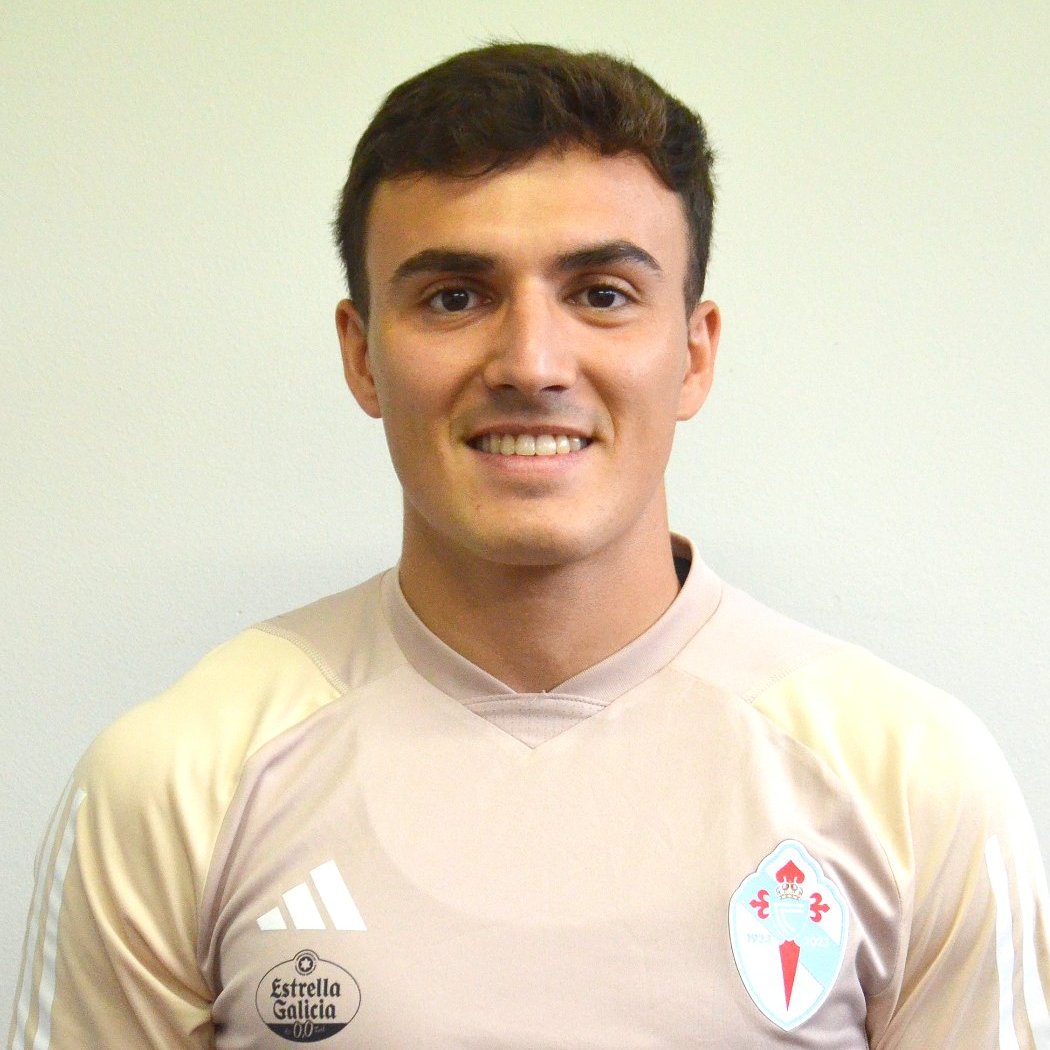 ¡Marca <a href="/javi_piay/">javier piay</a>, novedad en el once de hoy! (1-0). Primer tanto de la temporada para él.